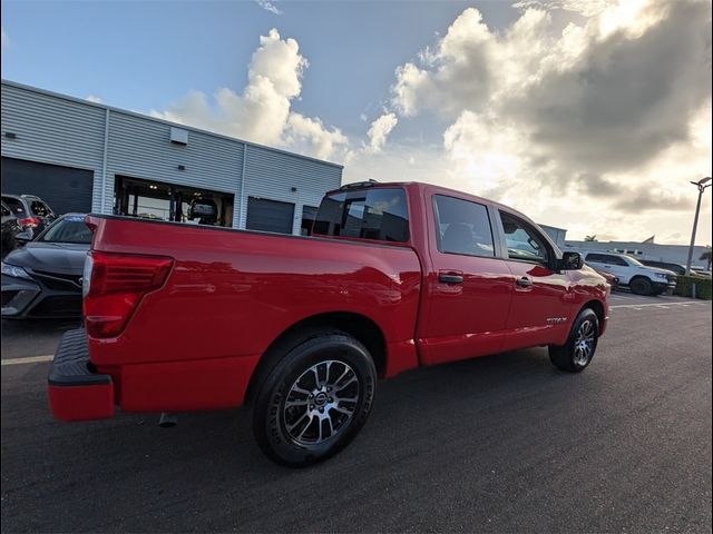 2023 Nissan Titan SV