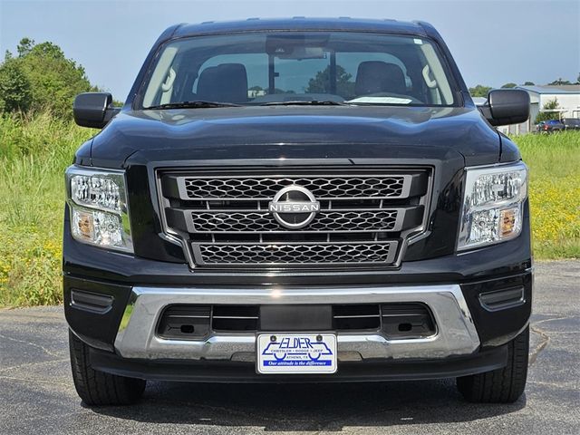 2023 Nissan Titan SV