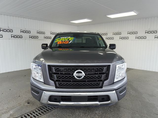 2023 Nissan Titan SV