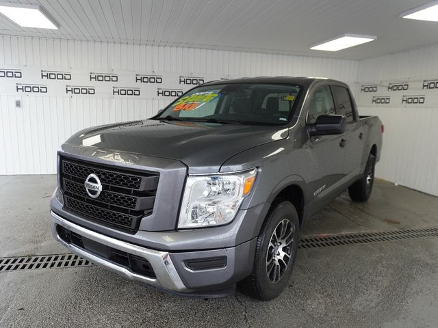 2023 Nissan Titan SV