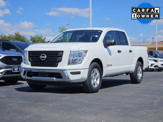 2023 Nissan Titan SV