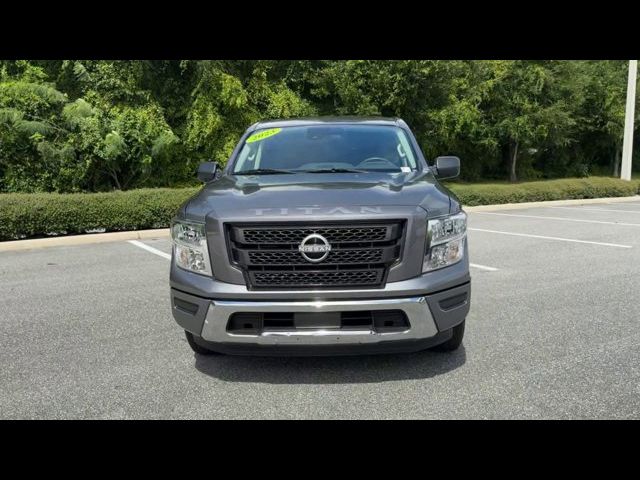 2023 Nissan Titan SV