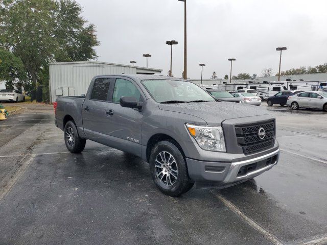 2023 Nissan Titan SV