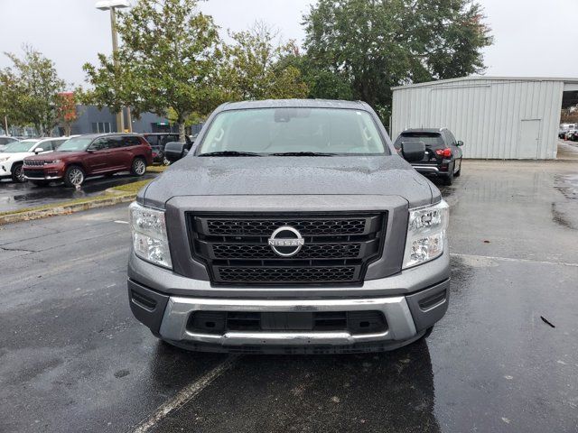 2023 Nissan Titan SV