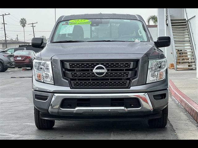 2023 Nissan Titan SV