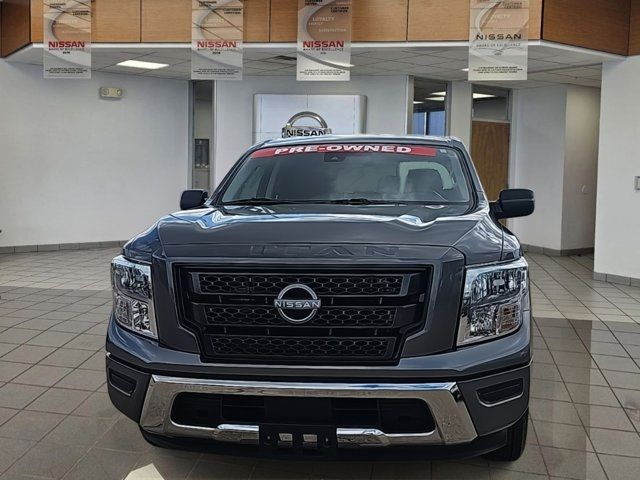 2023 Nissan Titan SV