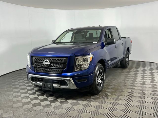 2023 Nissan Titan SV