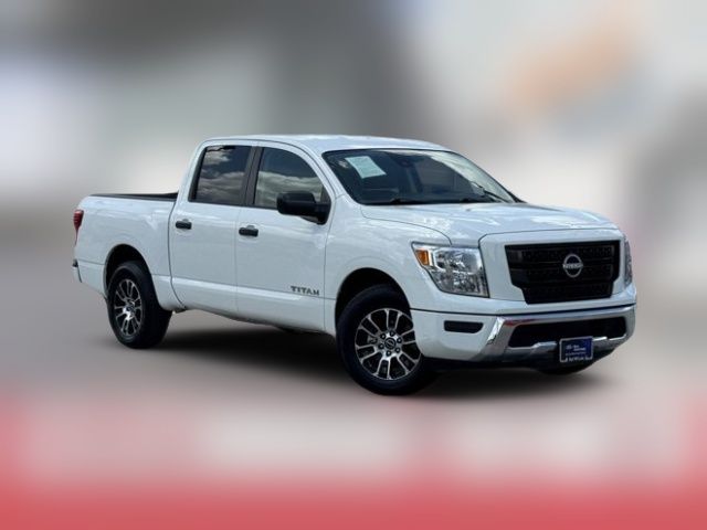 2023 Nissan Titan SV