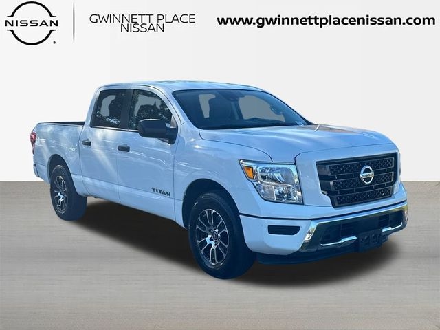 2023 Nissan Titan SV