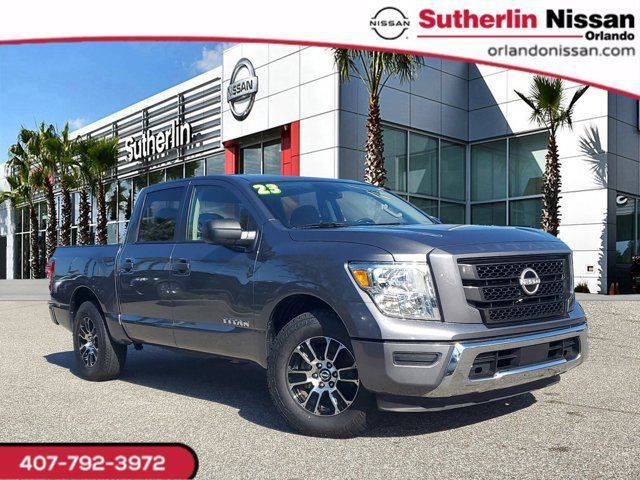 2023 Nissan Titan SV