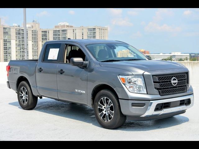 2023 Nissan Titan SV