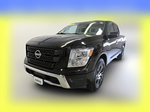 2023 Nissan Titan SV