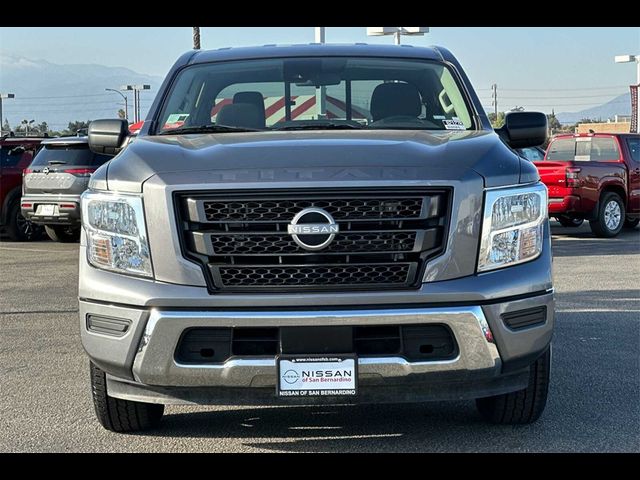 2023 Nissan Titan SV