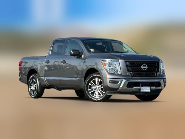 2023 Nissan Titan SV