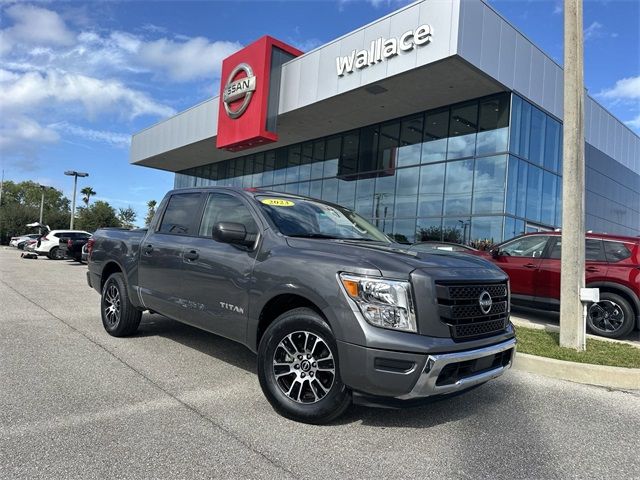 2023 Nissan Titan SV