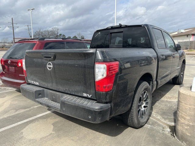 2023 Nissan Titan SV