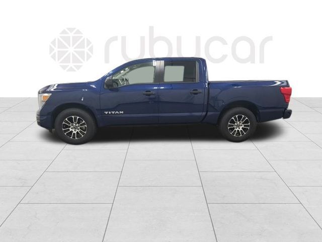 2023 Nissan Titan SV