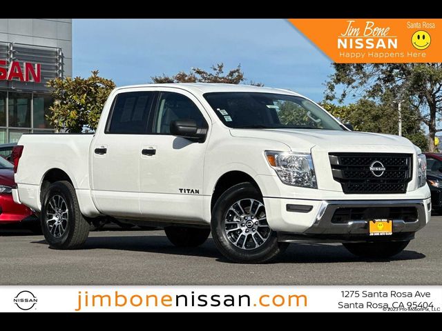 2023 Nissan Titan SV