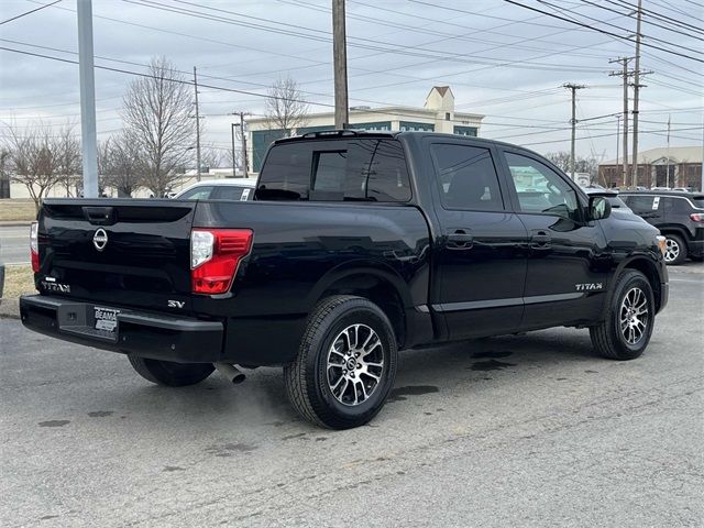 2023 Nissan Titan SV