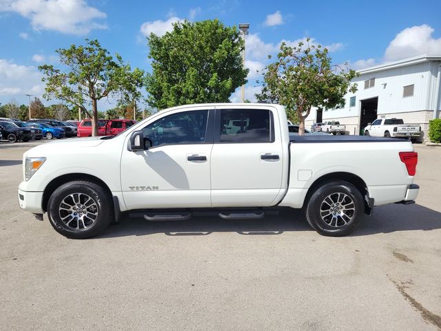 2023 Nissan Titan SV