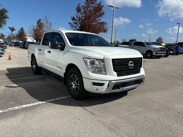 2023 Nissan Titan SV