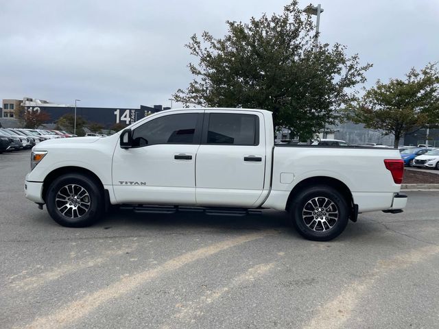 2023 Nissan Titan SV