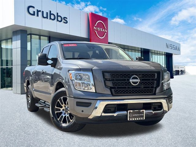 2023 Nissan Titan SV