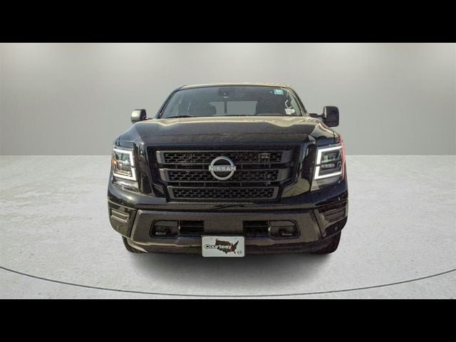 2023 Nissan Titan SV