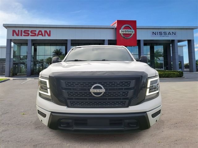 2023 Nissan Titan SV