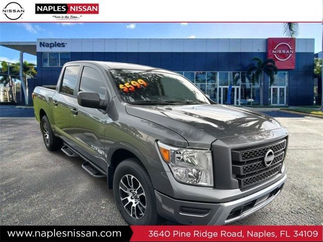 2023 Nissan Titan SV