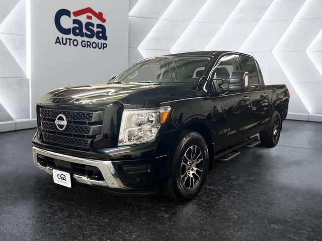 2023 Nissan Titan SV