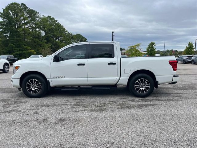 2023 Nissan Titan SV