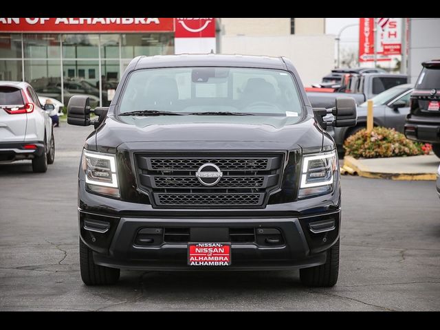 2023 Nissan Titan SV