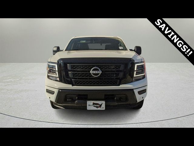 2023 Nissan Titan SV