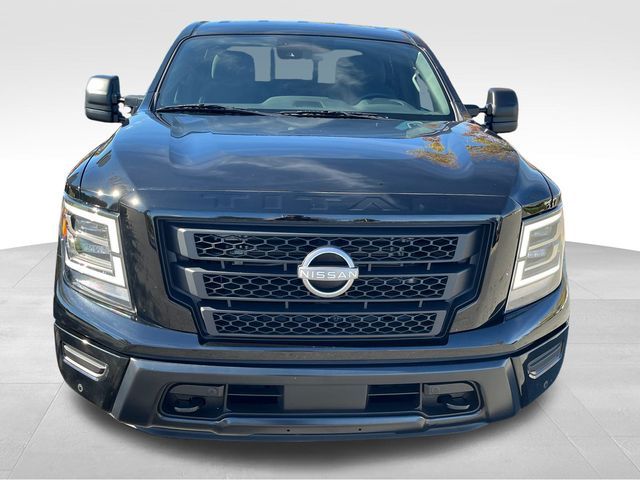 2023 Nissan Titan SV