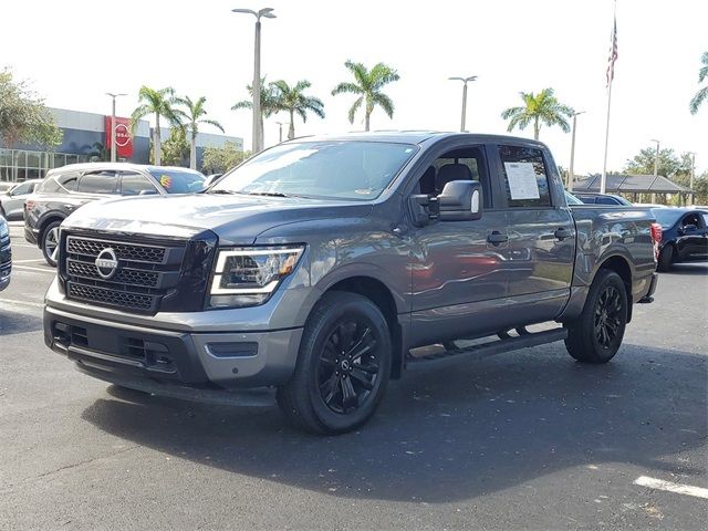 2023 Nissan Titan SV