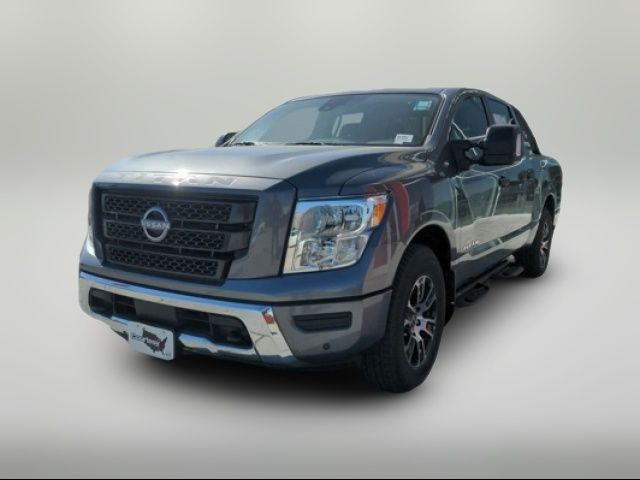 2023 Nissan Titan SV