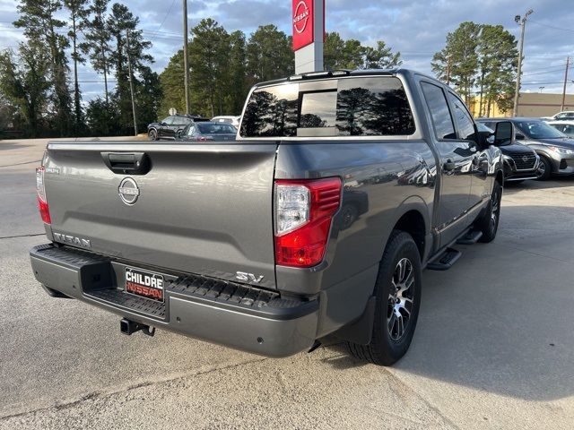 2023 Nissan Titan SV