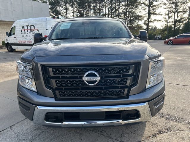 2023 Nissan Titan SV