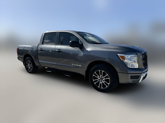 2023 Nissan Titan SV