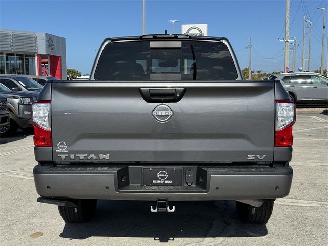 2023 Nissan Titan SV