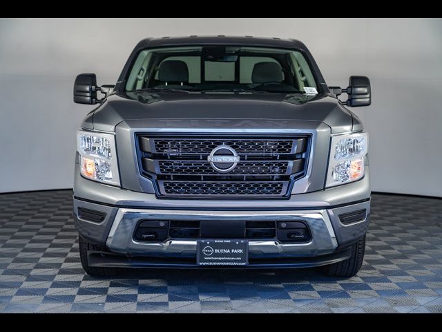 2023 Nissan Titan SV