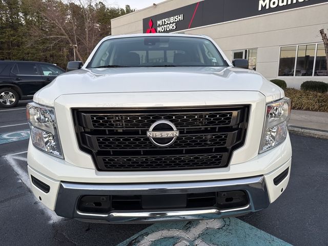 2023 Nissan Titan SV