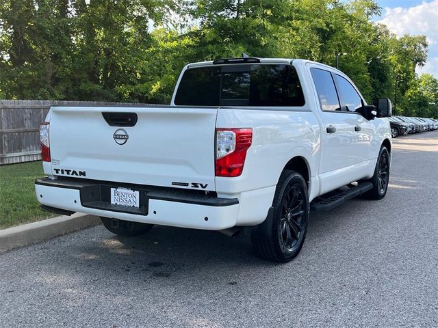 2023 Nissan Titan SV