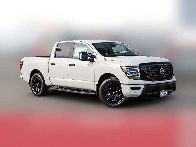 2023 Nissan Titan SV