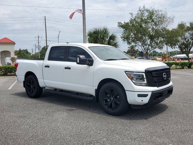 2023 Nissan Titan SV