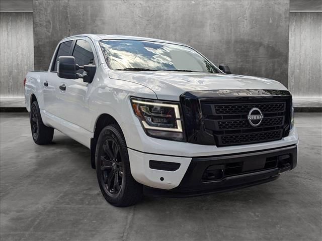 2023 Nissan Titan SV