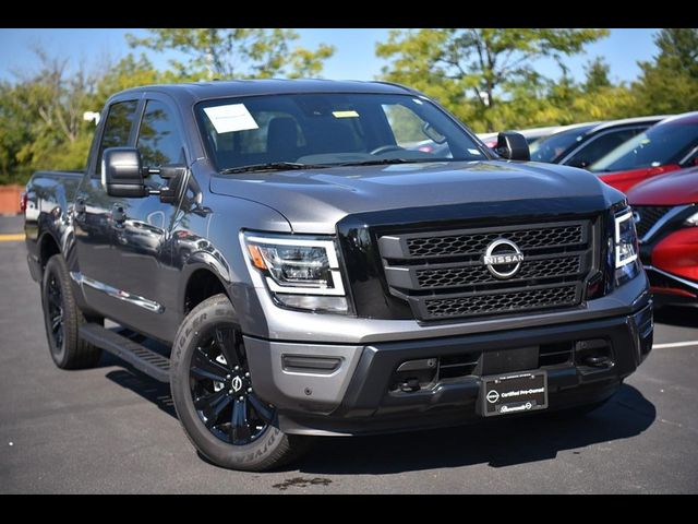 2023 Nissan Titan SV