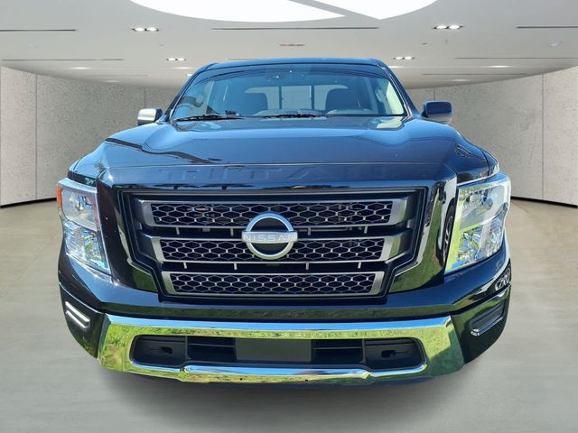 2023 Nissan Titan SV