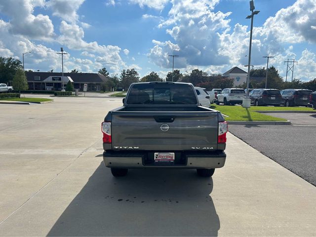 2023 Nissan Titan SV